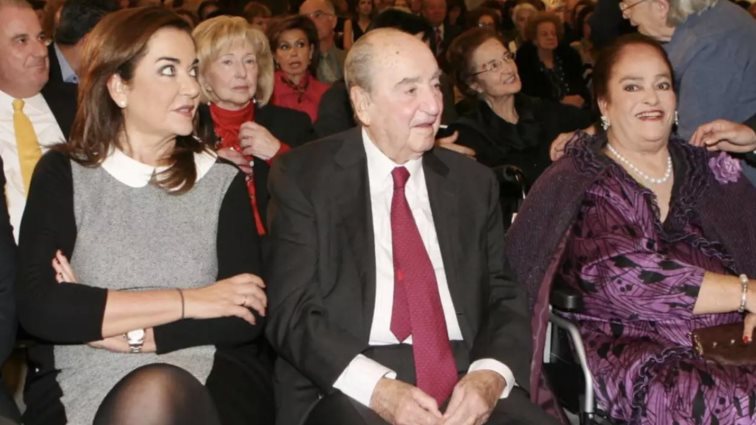 Η συγκινητική ανάρτηση της Ντόρας Μπακογιάννη για τους γονείς της, Κωνσταντίνο και Μαρίκα Μητσοτάκη: &quot;Φύγατε τον ίδιο μήνα&quot;