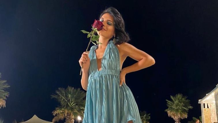 Η Αντζελίνα Χαλντέντα από το "The Bachelor" ποζάρει με τον νέο της σύντροφο!