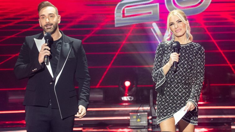 Κατερίνα Καινούργιου &amp; Νίκος Κοκλώνης στη σκηνή των MAD VMA  2020