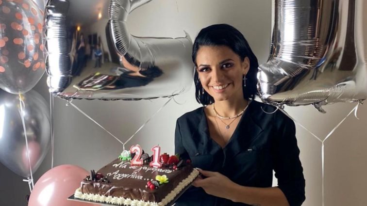 Το πάρτι έκπληξη στην Αντζελίνα Χαλντέντα από τις φίλες της από το Τhe Bachelor