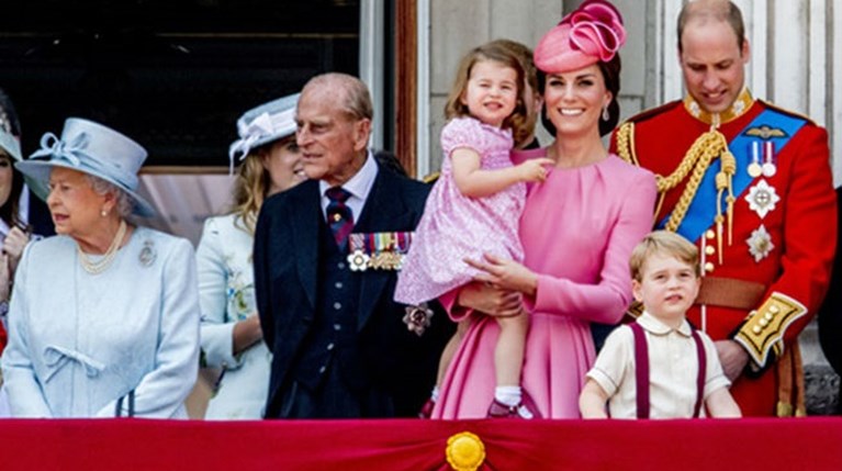 Kate Middleton – Βασίλισσα Ελισάβετ