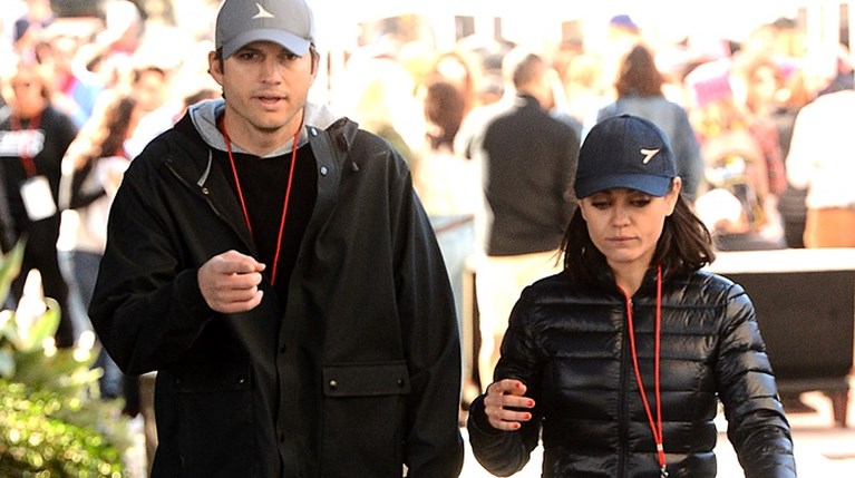 Ashton Kutcher, Mila Kunis r