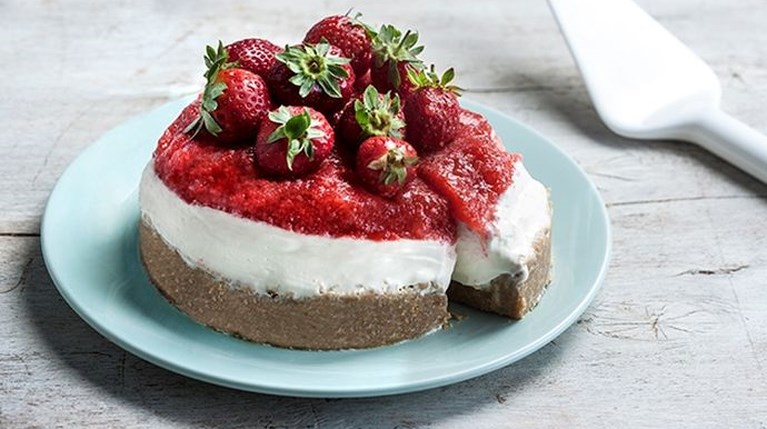Cheesecake με Ζελέ απο Φρέσκιες Φράουλες