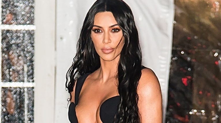Kim Kardashian R