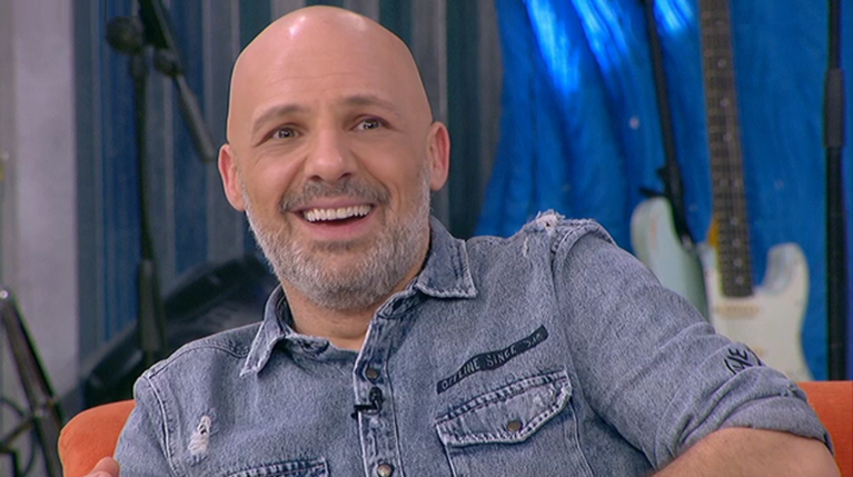 Νίκος Μουτσινάς