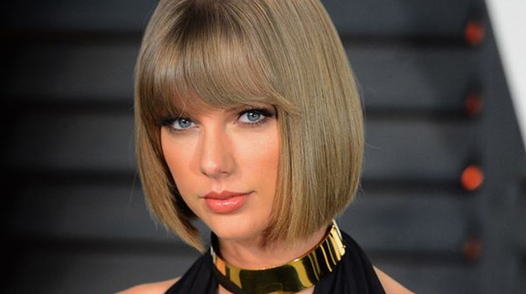Taylor Swift r