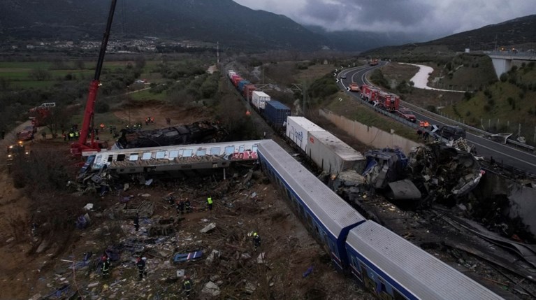 Σύγκρουση τρένων στα Τέμπη