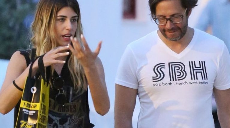 H Demy και ο Τέρι Ντούγκας στη Μύκονο (1)