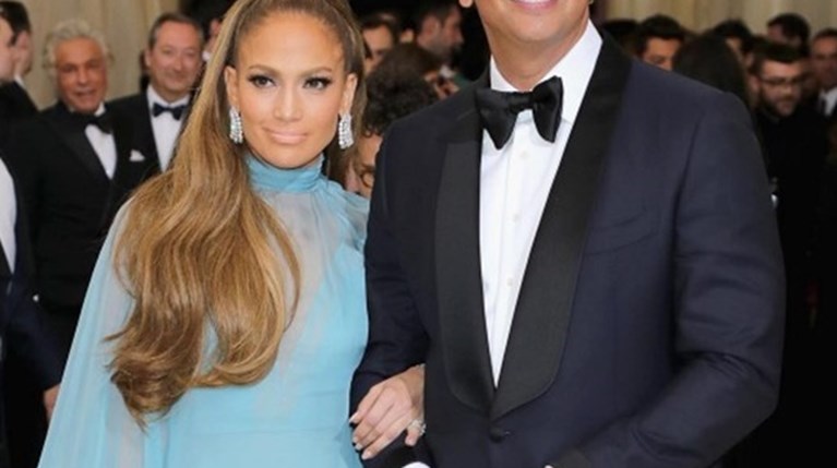 Jennifer Lopez – Alex Rodriguez