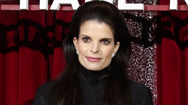 Αθηνά Οικονομάκου