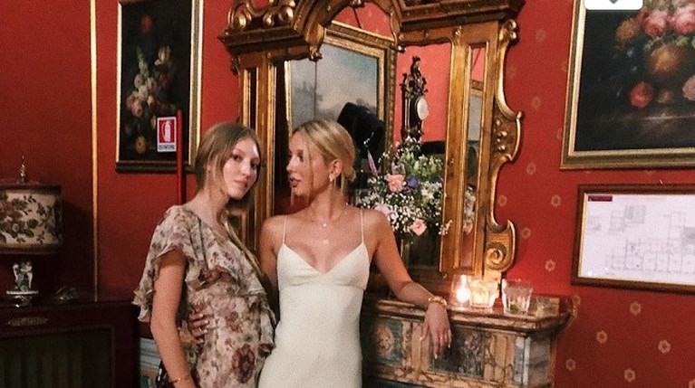 Royal λογαριασμοί Instagram