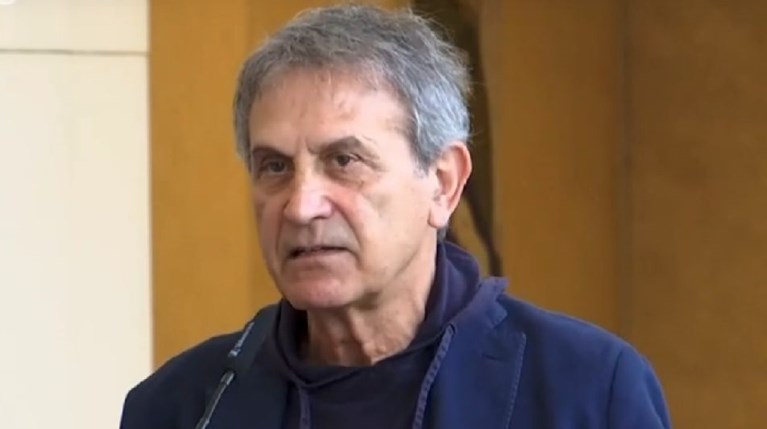 Γιώργος Νταλάρας