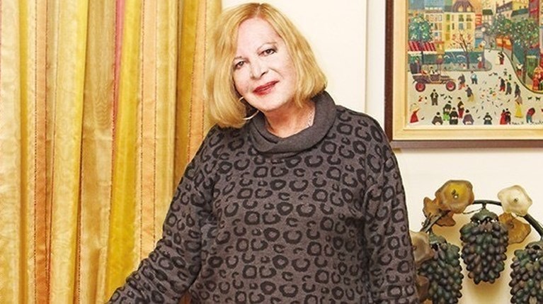 ΧΑΡΙΤΙΝΗ ΚΑΡΟΛΟΥ