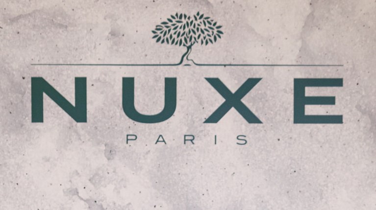 NUXE Paris LOGO