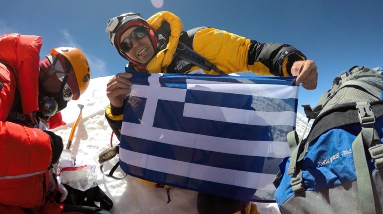 Αντώνης Σύκαρης