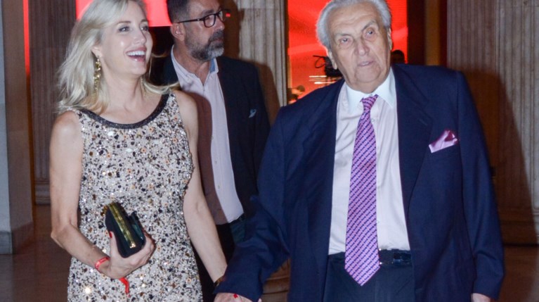 Δημήτρης Κοντομηνάς & Laurie Rnew