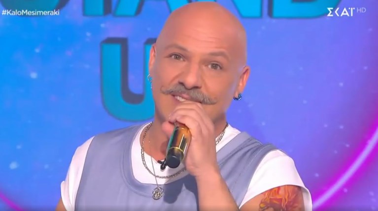 Νίκος Μουτσινάς