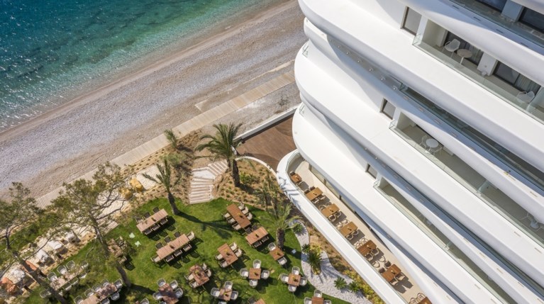 Isla-Brown-Corinthia