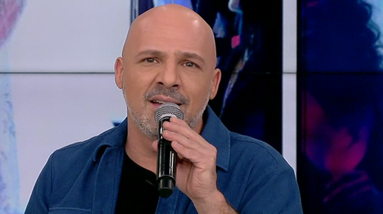 Νίκος Μουτσινάς