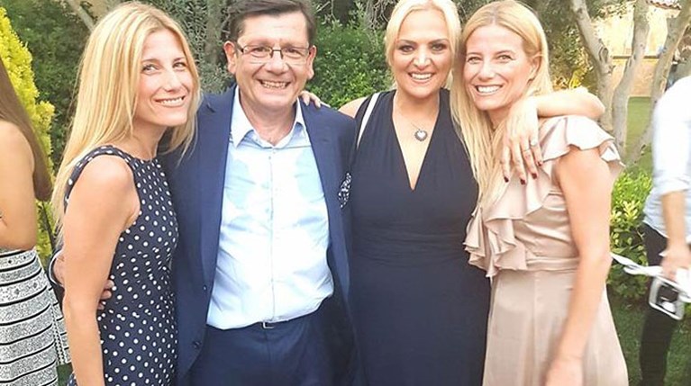ο γάμος της κόρης του Θοδωρή Δρακάκη R