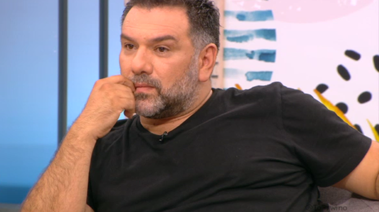 Ο Γρηγόρης Αρναούτογλου Στη Φαίη Σκορδά