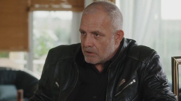 Πασχάλης Τσαρούχας