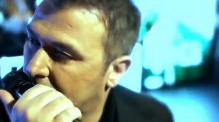 Αντώνης Ρέμος R