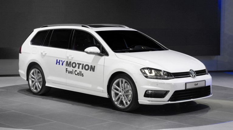 VW Golf SportWagen HyMotion (1)