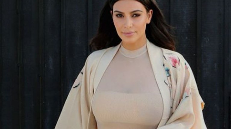 Kim Kardashian r