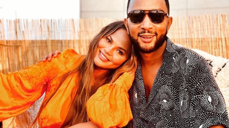 Chrissy Τeigen & John Legend - Instagram