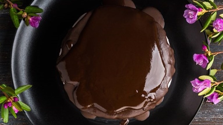 Σιροπιαστή Σοκολατόπιτα με Ελαιόλαδο