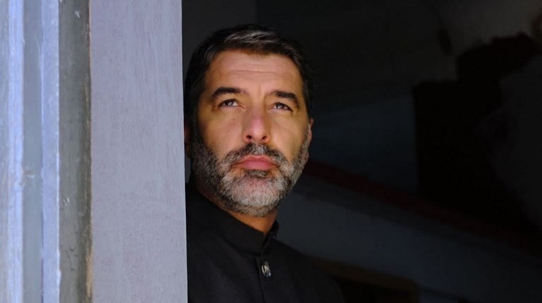 Μάνος Βόσκαρης Άγριες Μέλισσες