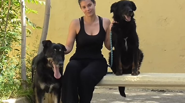 Η Μαρία Κορινθίου στο σποτ για την Ημέρα Υιοθεσίας Σκύλων