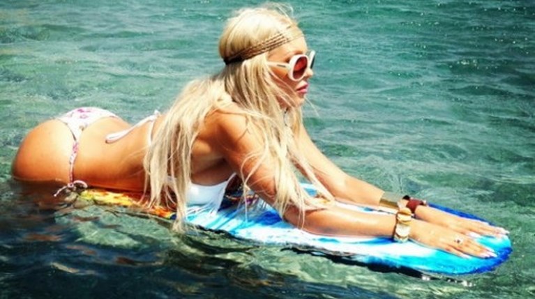 Οι περιπέτειες της Ζέτας Θεοδωροπούλου στο Ιόνιο