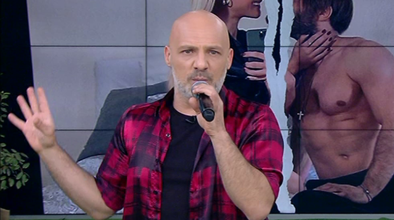 Νίκος Μουτσινάς 