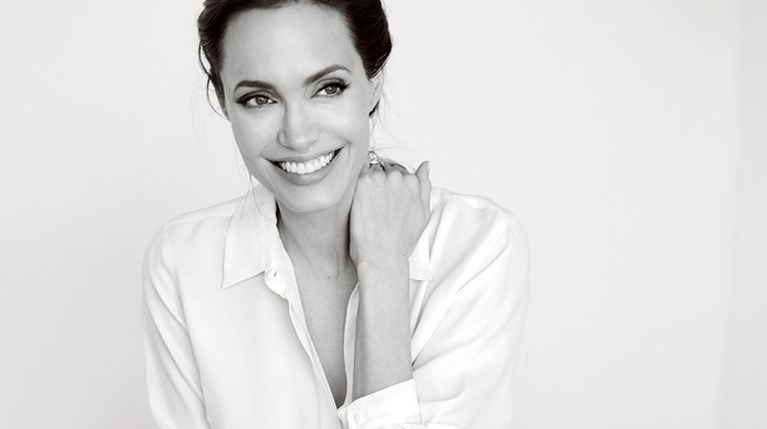 Angelina Jolie Rnew