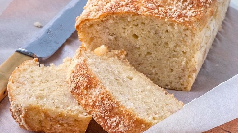 Αλμυρό Κέικ με 3 Τυριά