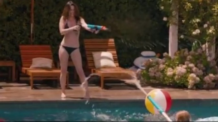 Μέγκαν Φοξ Με Μαγιό - this is 40