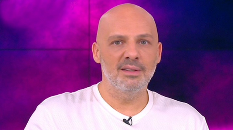 Νίκος Μουτσινάς