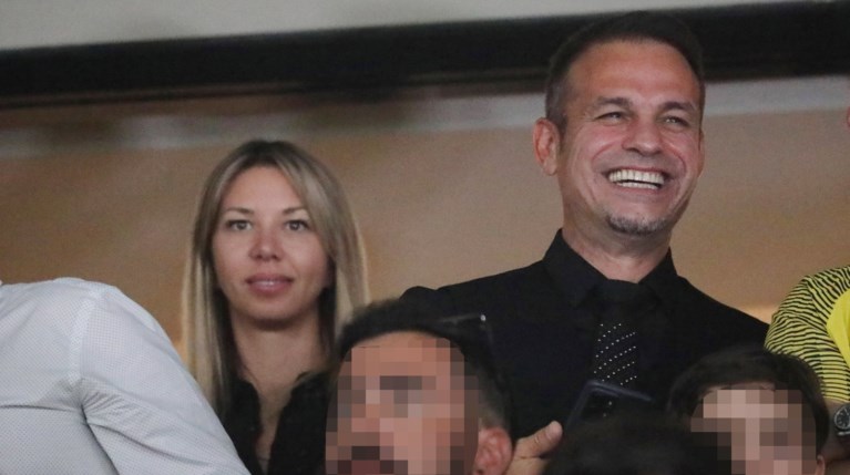 O Ντέμης Νικολαΐδης με την Αλεξάνδρα Νικολαΐδου στην OPAP Arena