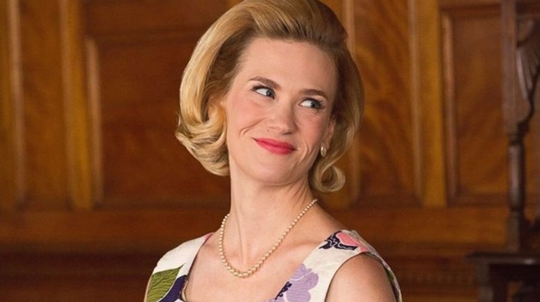 Θέλεις να κάνεις αφέλειες; Η January Jones σου δίνει την έμπνευση που χρειάζεσαι