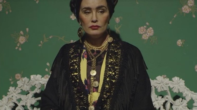 H Jessica Lange μεταμορφώνεται σε 8 εμβληματικές γυναίκες που έγραψαν ιστορία