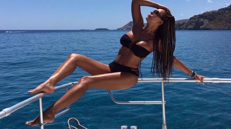 Ιωάννα Λίλη με μαγιό R