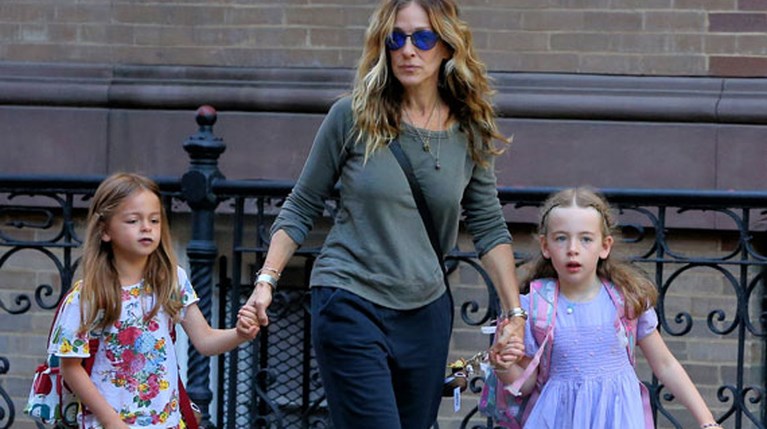 Sarah Jessica Parker με τις κόρες της r