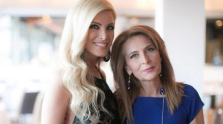 Η Κατερίνα Καινούργιου με τη μητέρα της R