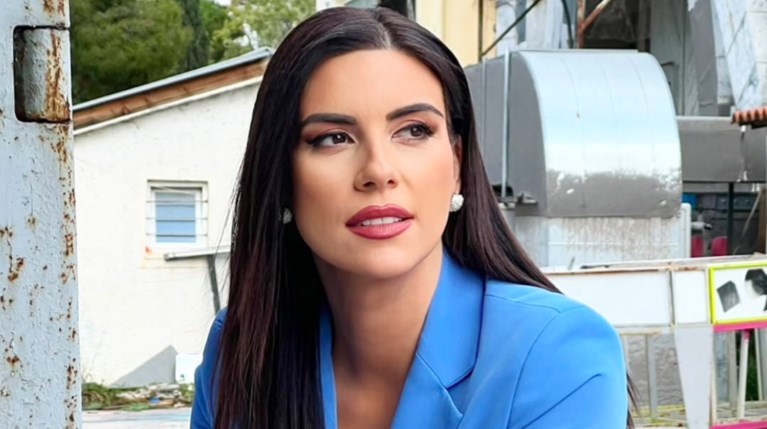 Άννα Λιβαθυνού