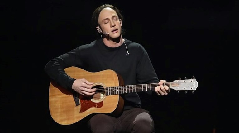 Your Face Sounds Familiar Ηλίας Μπόγδανος