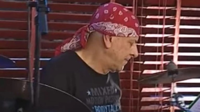 Γιώργος Γιαννόπουλος Πυξ Λαξ ντράμερ
