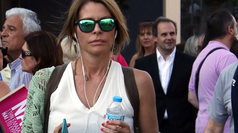 Τζένη Μπαλατσινού 