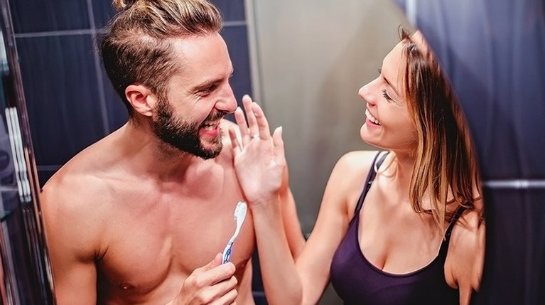 Πώς θα διατηρήσεις τα δόντια σου υγιή και λευκά